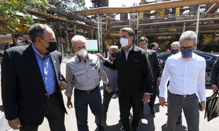 Reativação de forno da Usiminas ajudará na retomada econômica