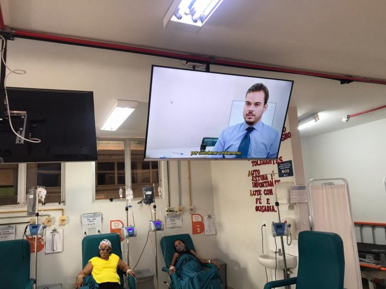 Vídeo leva conforto e informação a pacientes com câncer.