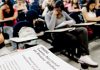 Enem 2021: número de pretos, pardos e indígenas inscritos cai mais de 50%