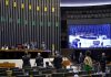 Câmara aprova urgência para PL sobre mineração em terras indígenas.