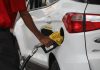 Prévia da inflação fica em 0,69% em março; gasolina puxou avanço do índice.