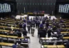 Projeto que aumenta número de deputados para 531 tem urgência aprovada