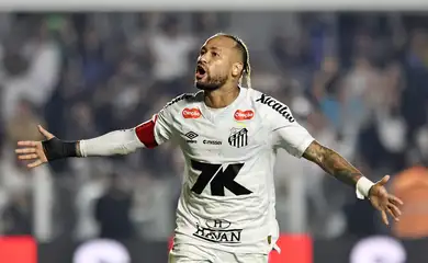 Neymar decide e Santos derrota Flamengo na Vila Belmiro