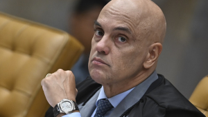 Governo Trump reage à decisão de Flávio Dino e chama Alexandre de Moraes de ‘tóxico’