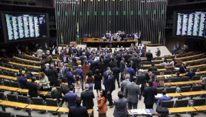 Câmara dos Deputados vota nesta quarta-feira proposta de ampliação da isenção do Imposto de Renda para R$ 5 mil