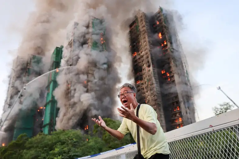 A tragédia do incêndio em Hong Kong que deixou mais de 40 mortos: ‘Dava para ver as chamas por dentro’