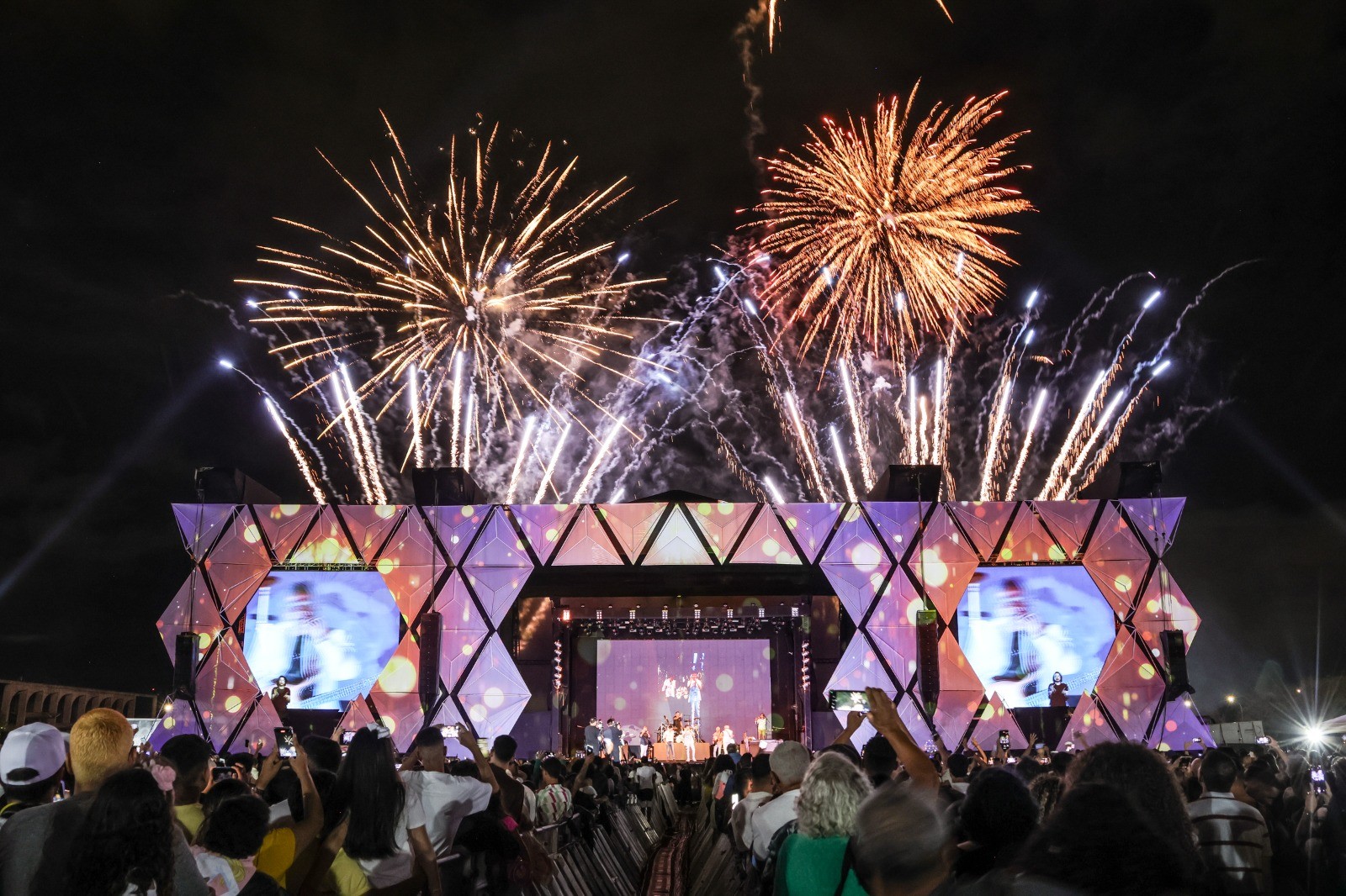Celebra DF 2026 reúne grandes nomes da música nacional no réveillon oficial de Brasília