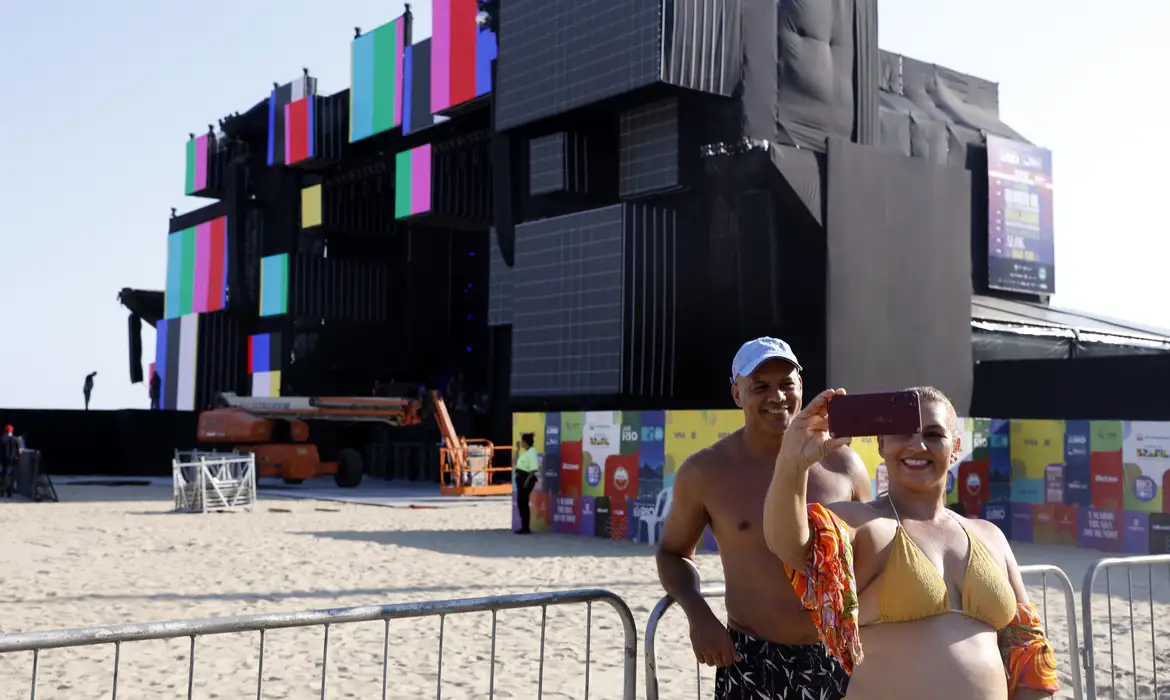 Brasil recebeu em 2025 quase 10 milhões de turistas estrangeiros