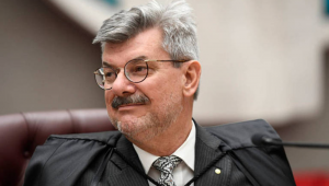 Ministro do STJ tira licença médica após acusação de importunação sexual