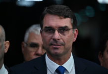 Flávio diz que cerne do Caso Master é o PT da Bahia