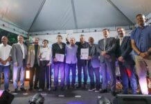 GDF entrega contratos de concessão de uso a quatro clubes e associações