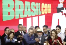 PDT formaliza apoio à reeleição de Lula e muda estratégia eleitoral