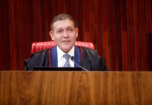 Nunes Marques suspende processamento de filiações após Flávio ser registrado no Missão