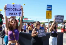 Mulheres vão às ruas pela votação do PL da Misoginia
